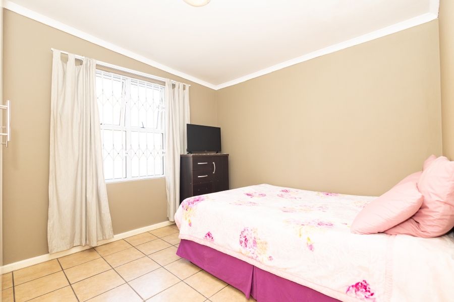 2 Bedroom Property for Sale in Viking Village Western Cape